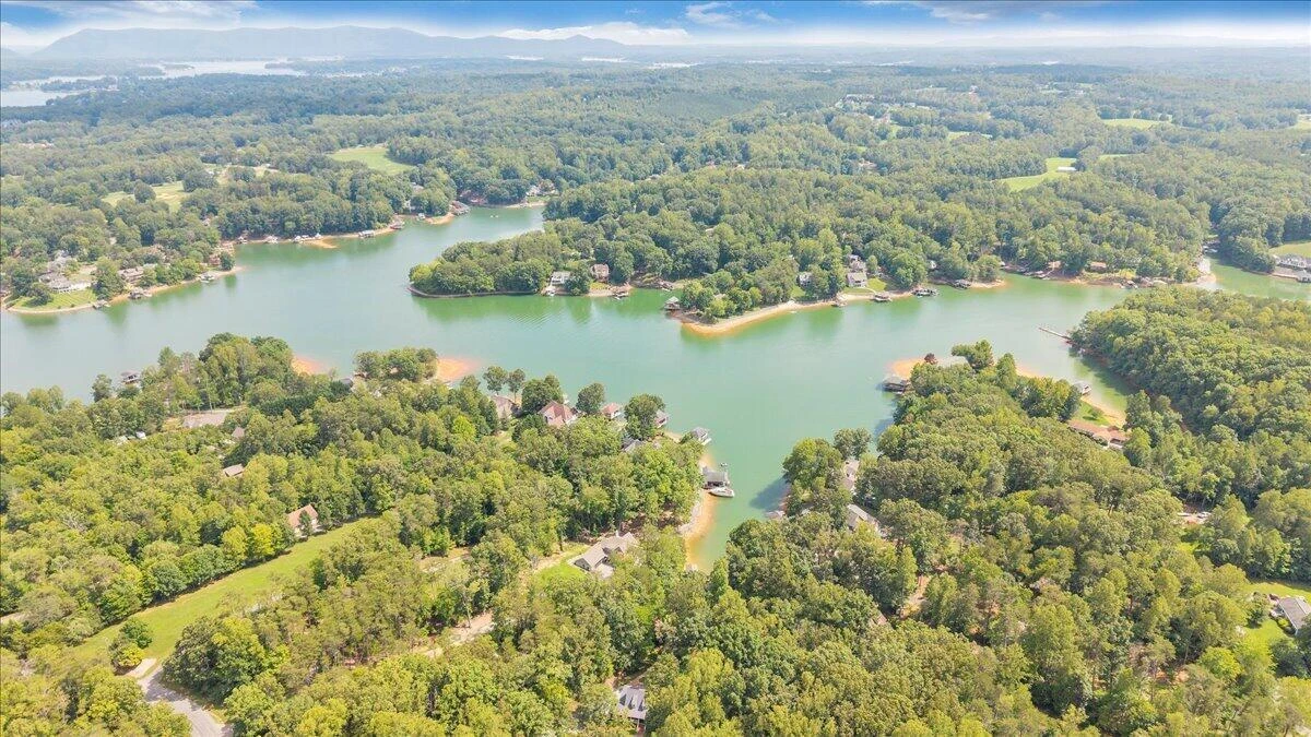 2512 Lakewood Forest RD - Photo 95