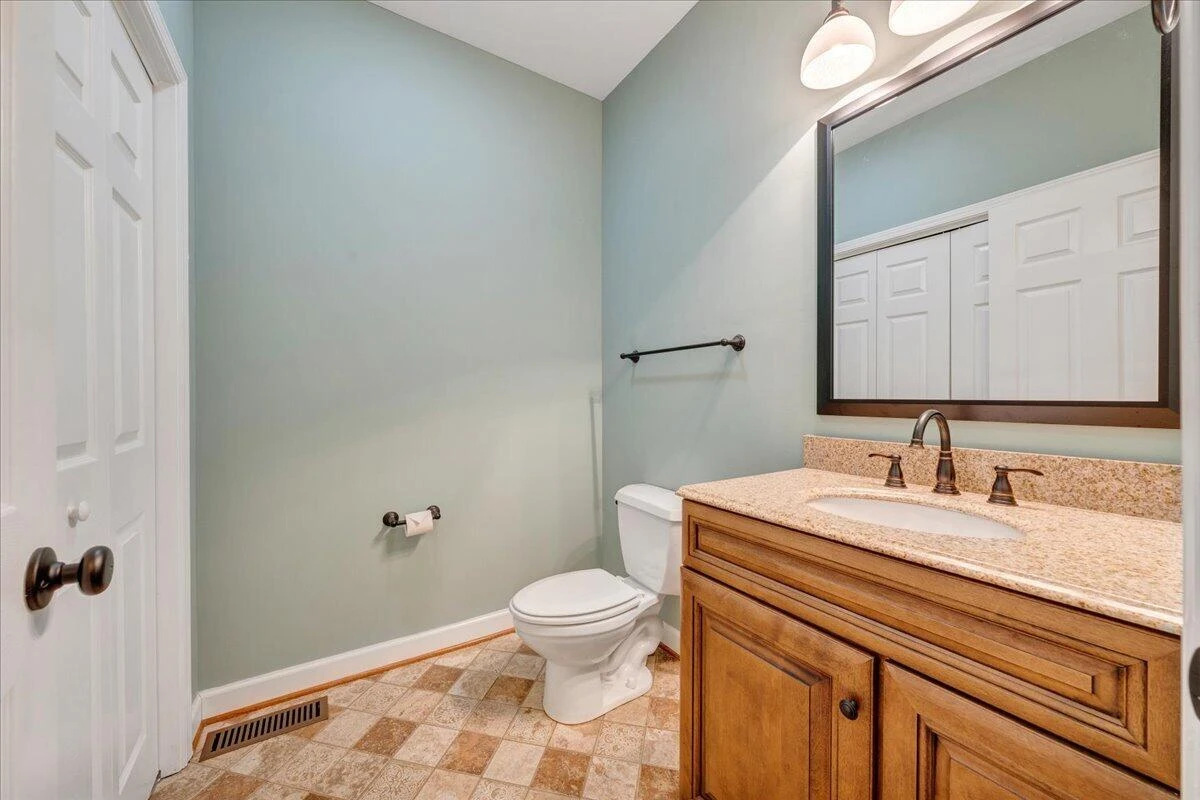836 Long Island DR - Photo 23