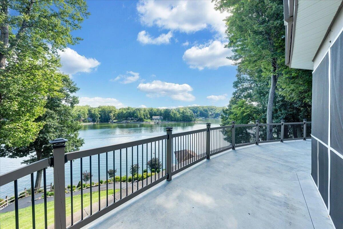 836 Long Island DR - Photo 43