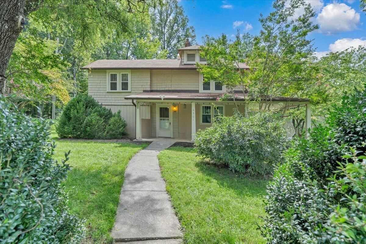 6907 Dawnwood RD - Photo 3