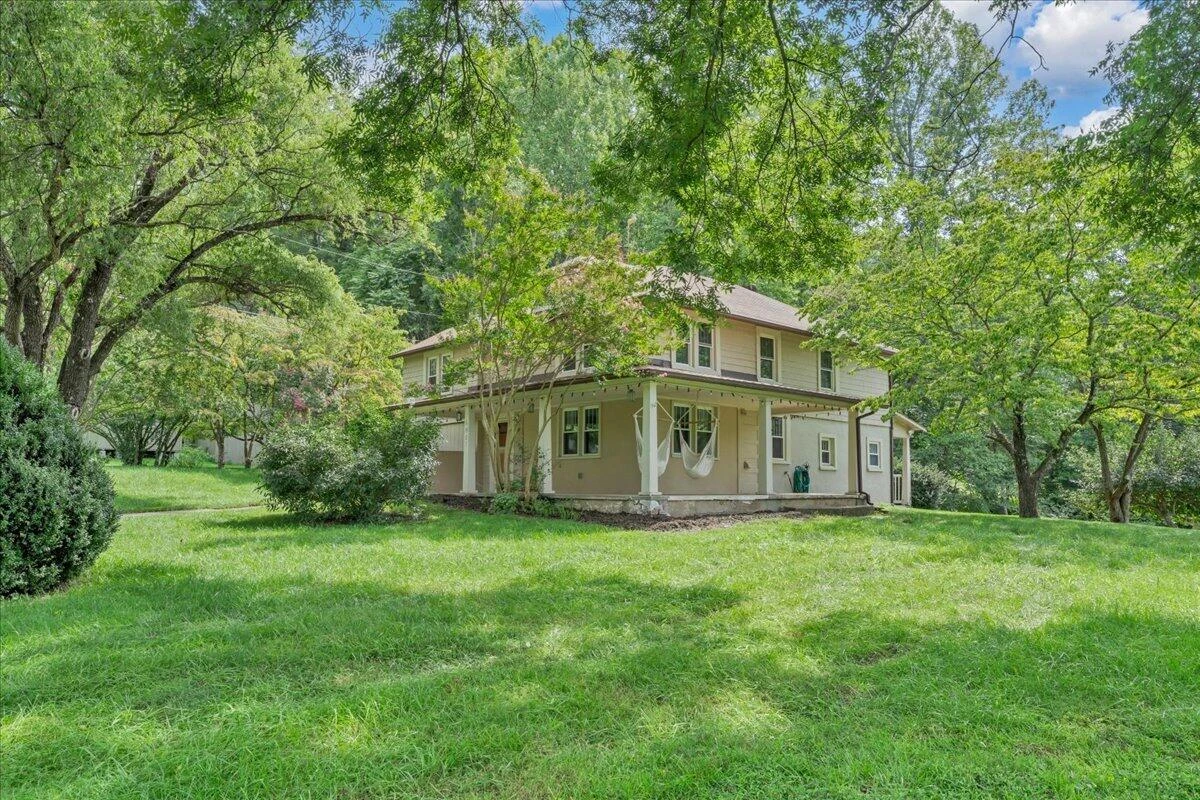 6907 Dawnwood RD - Photo 4