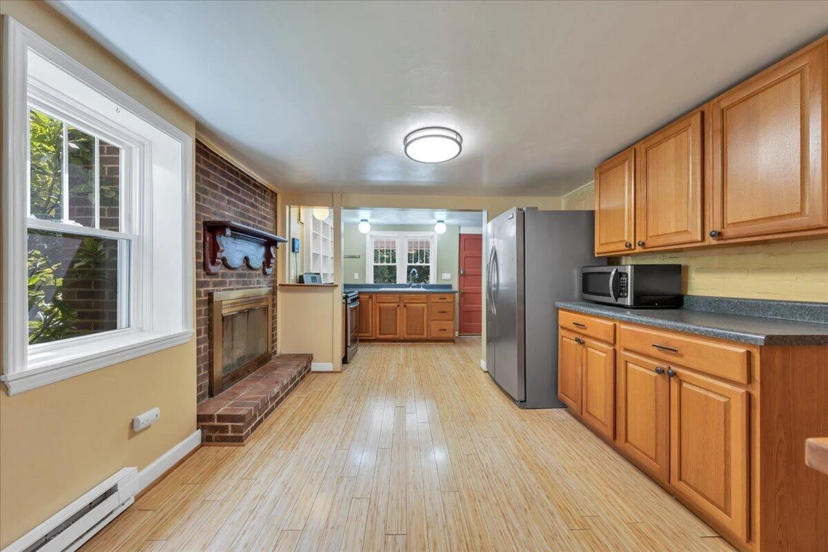6907 Dawnwood RD - Photo 9