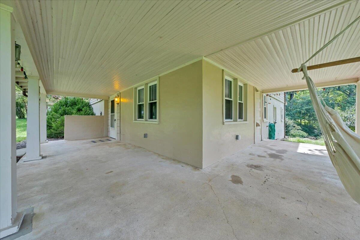 6907 Dawnwood RD - Photo 31
