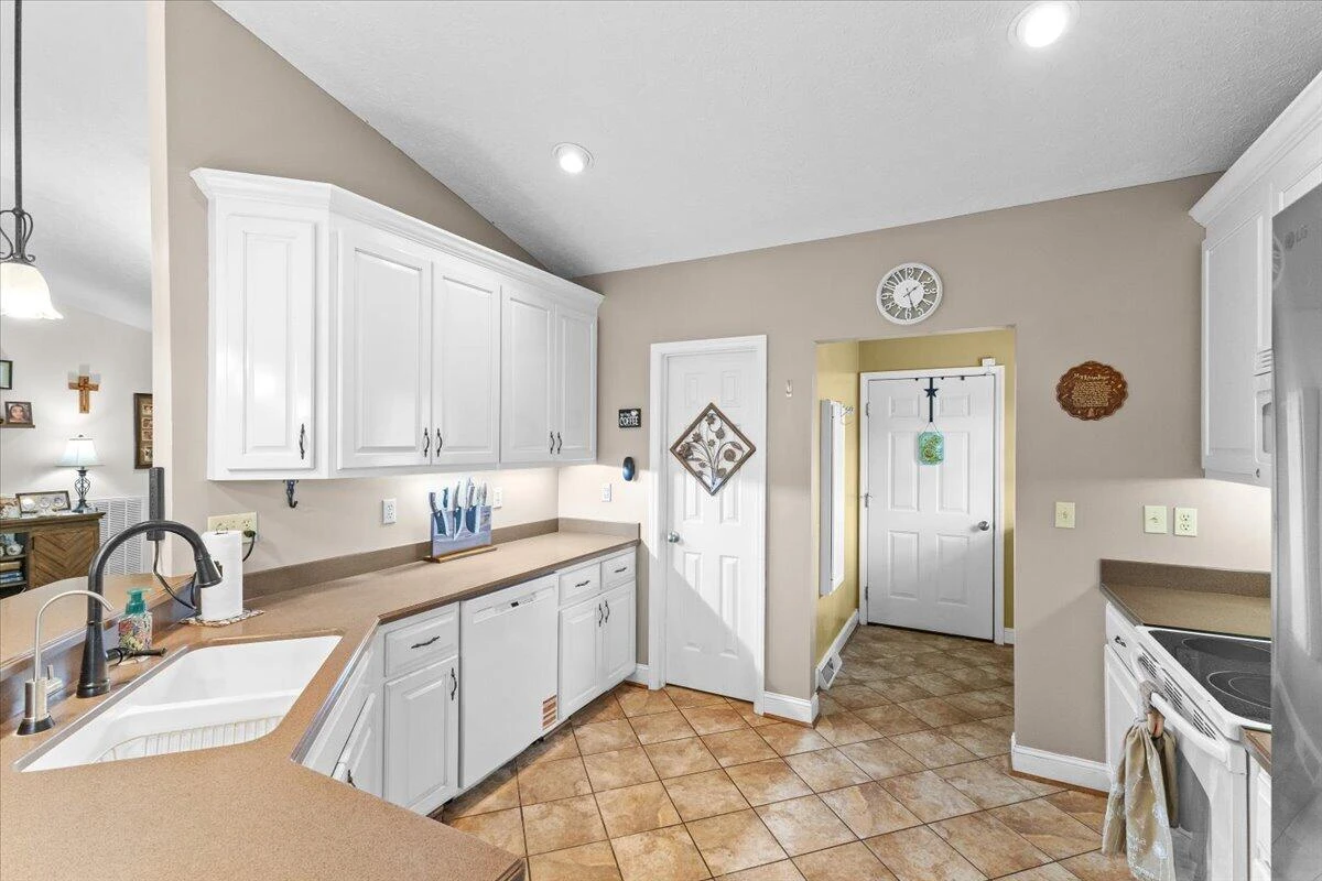 98 Shanleys Loop - Photo 14