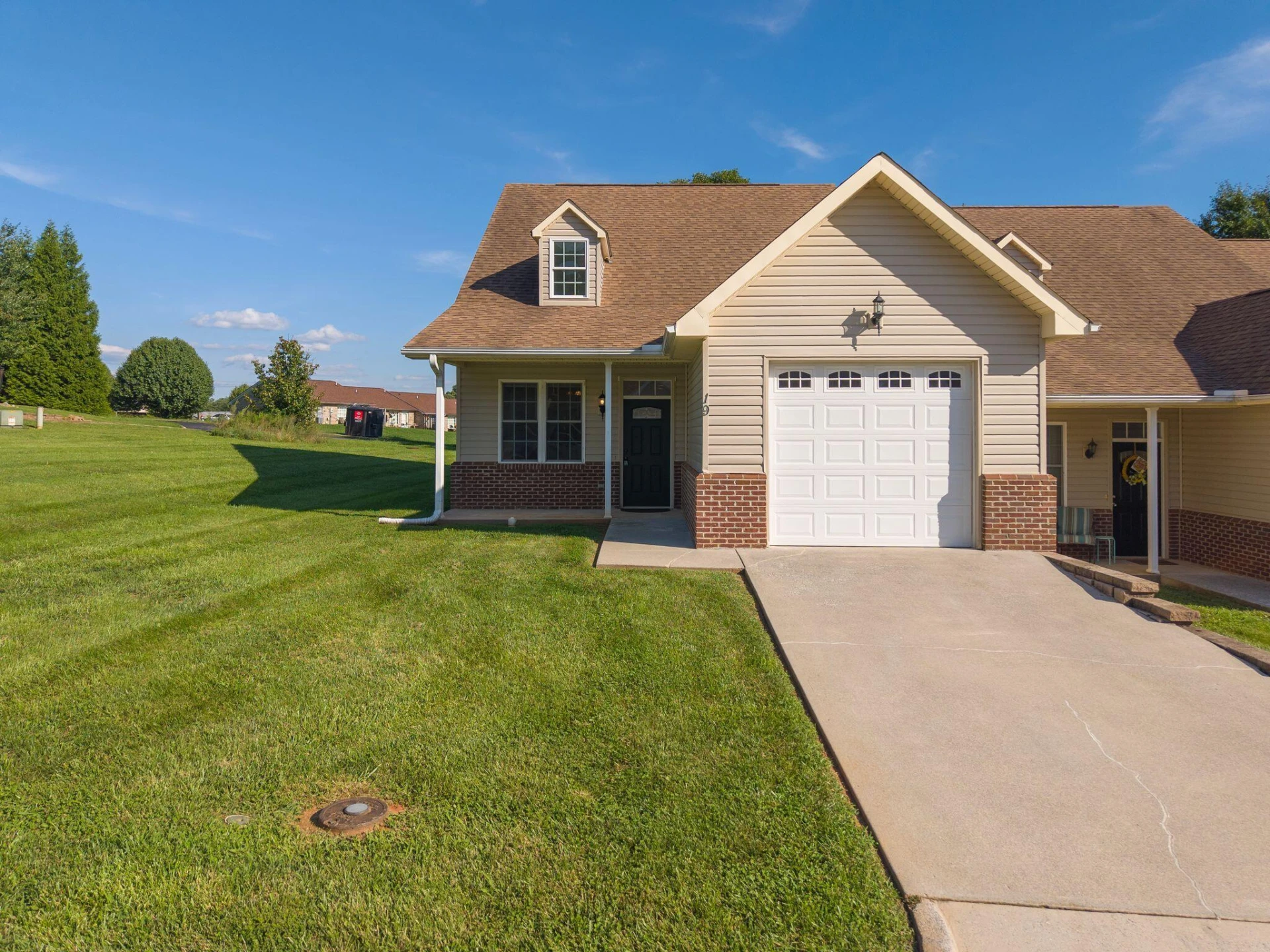 19 Hunters Valley LN