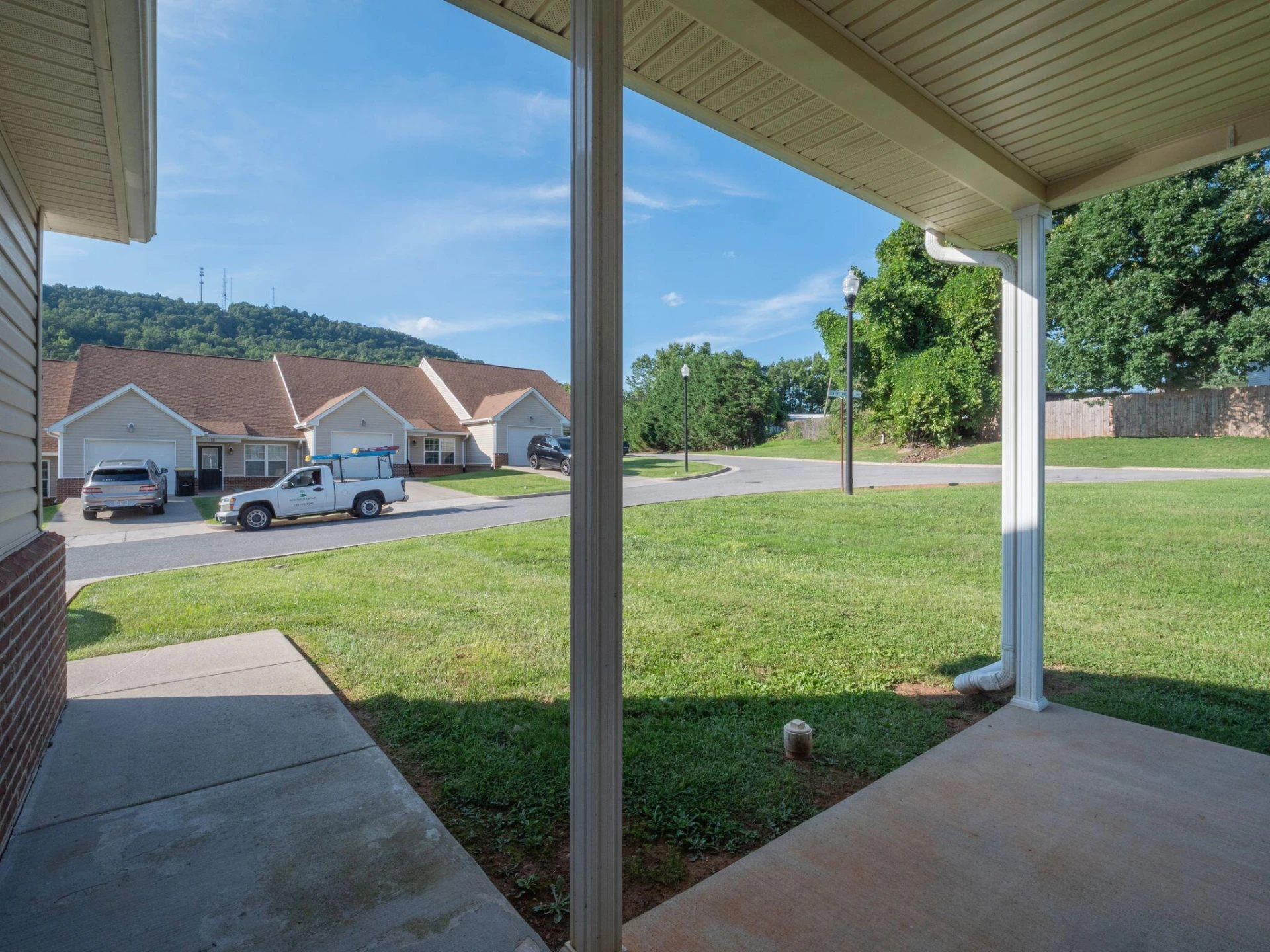 19 Hunters Valley LN - Photo 2
