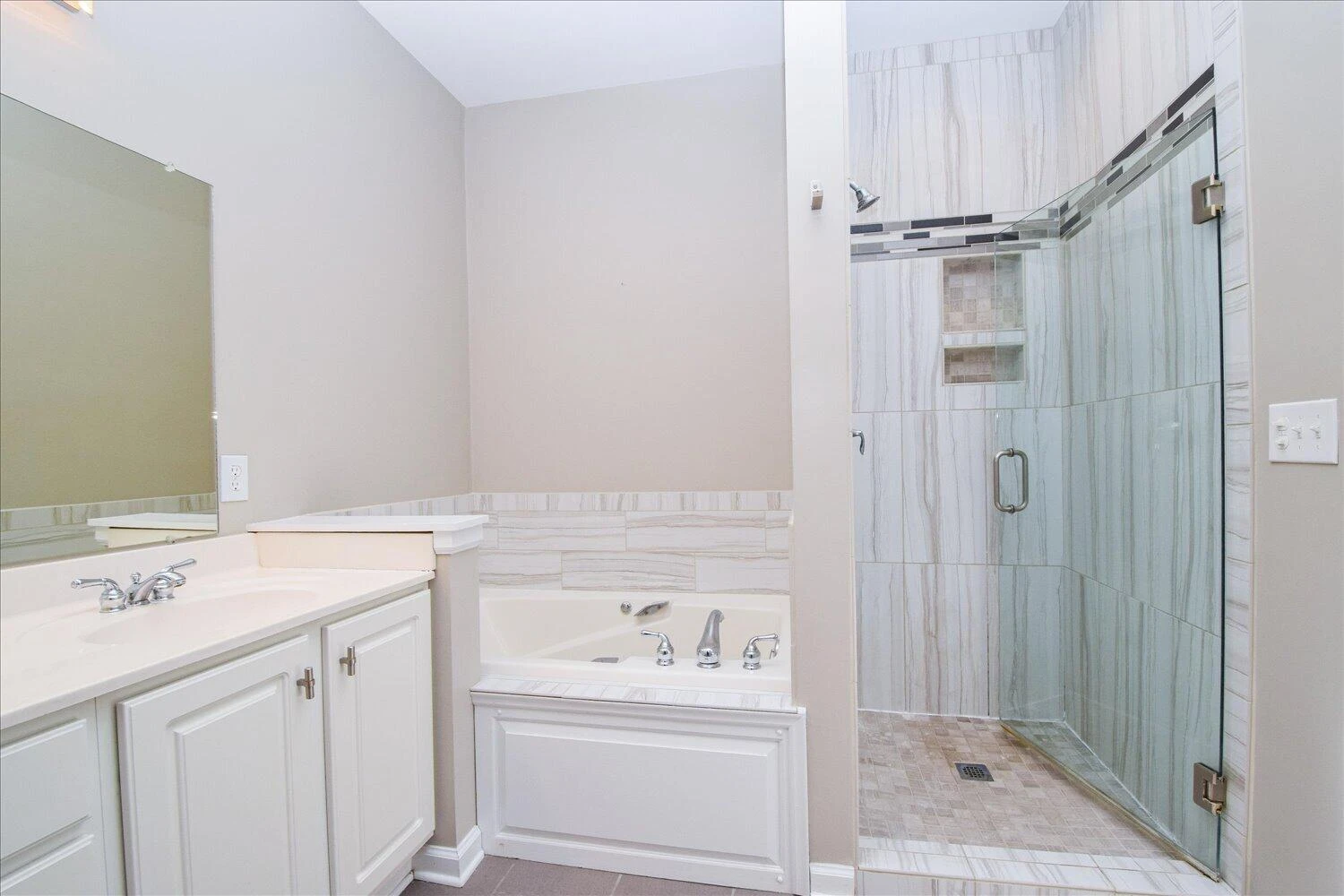 3598 Grandin RD SW - Photo 15