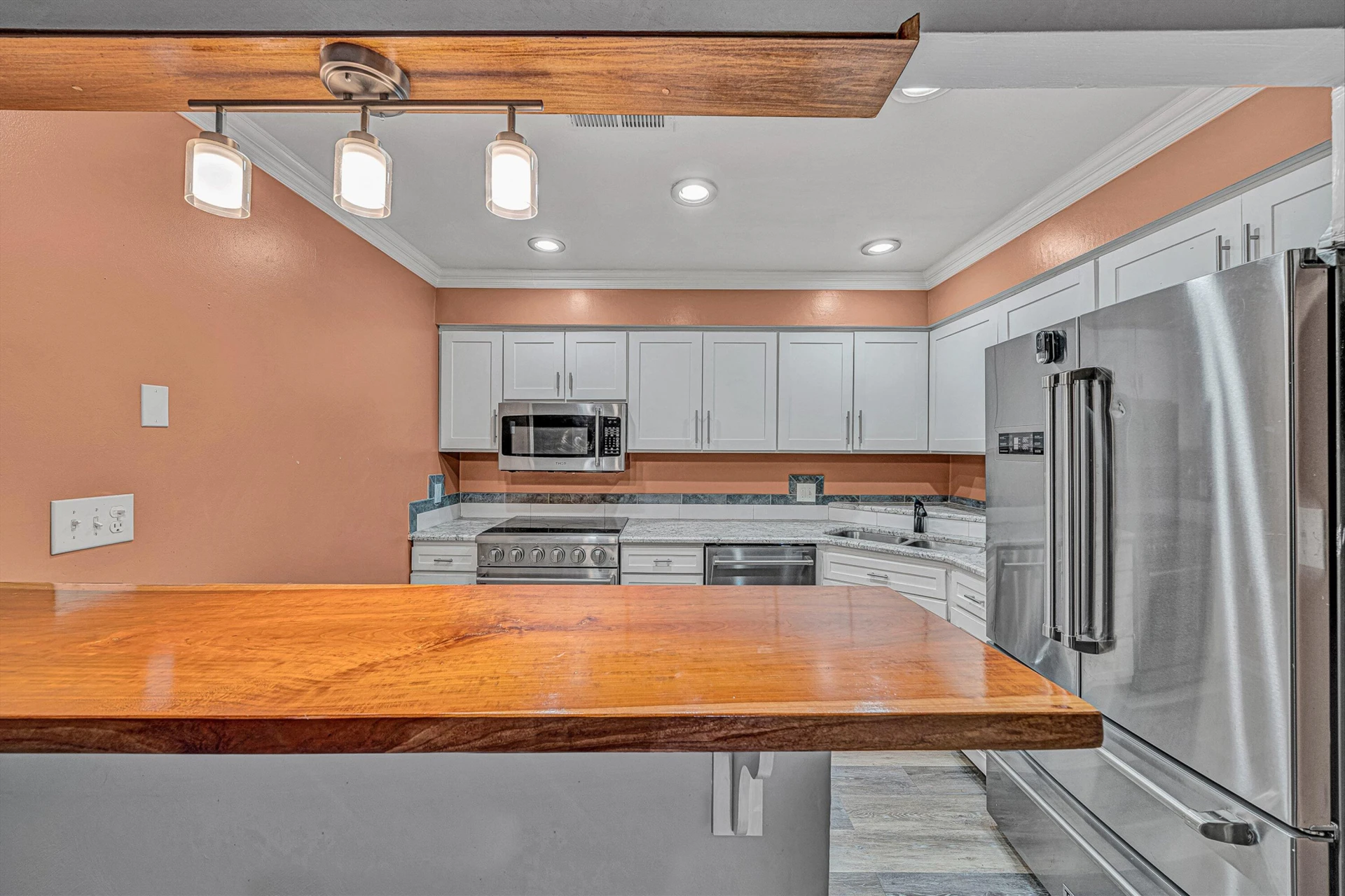 7218 Red Cedar CIR - Photo 8