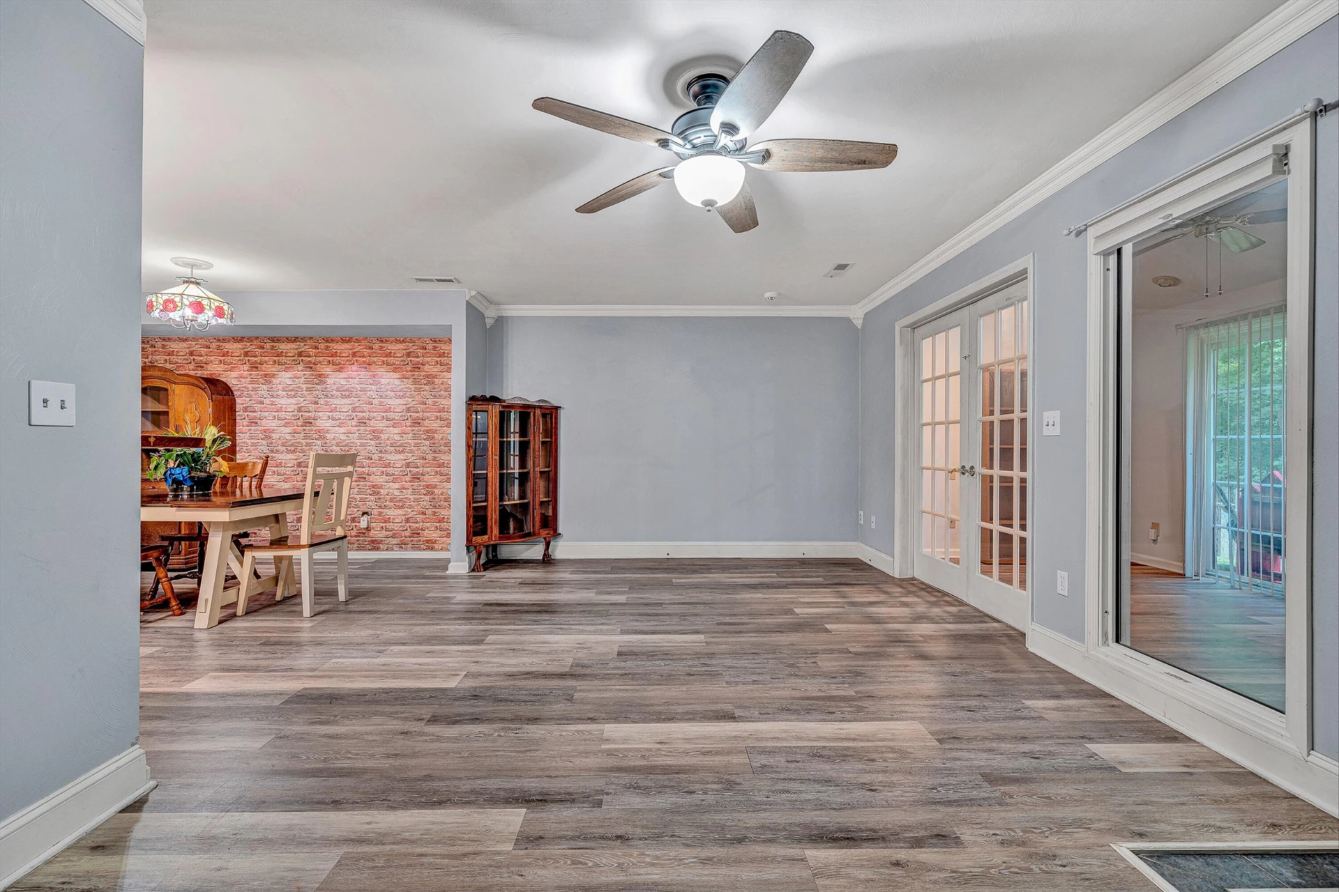 7218 Red Cedar CIR - Photo 11