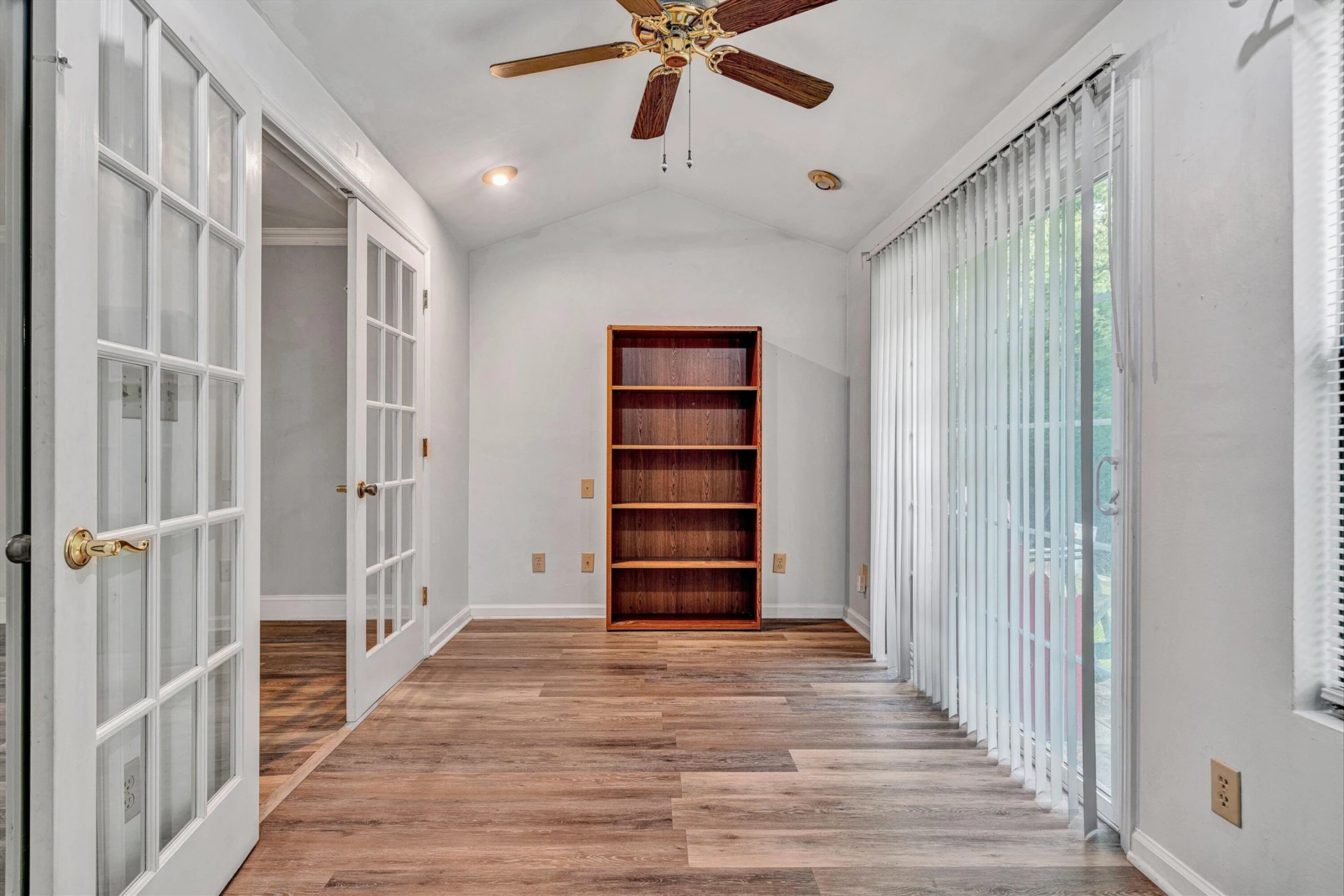 7218 Red Cedar CIR - Photo 13