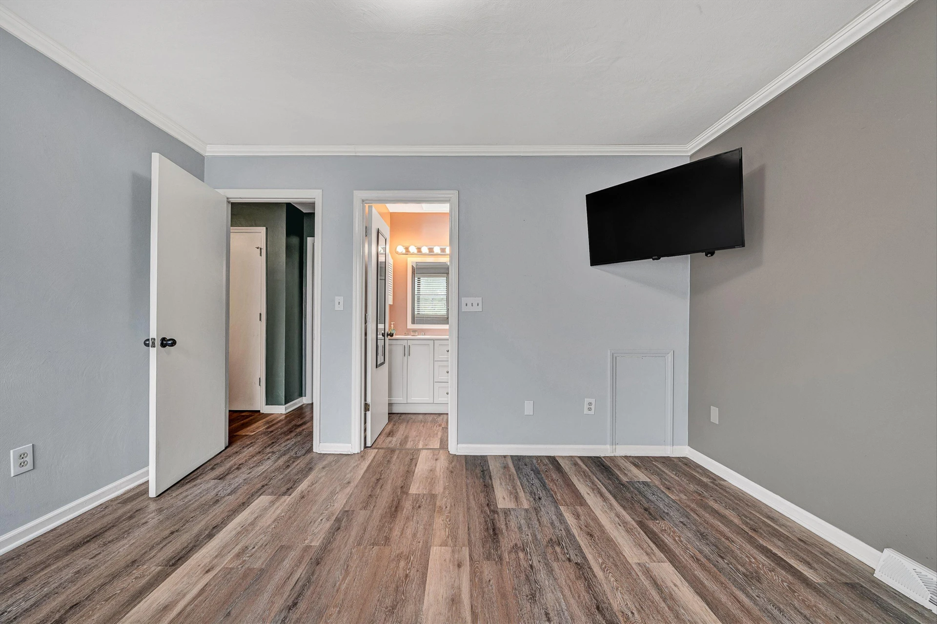 7218 Red Cedar CIR - Photo 16