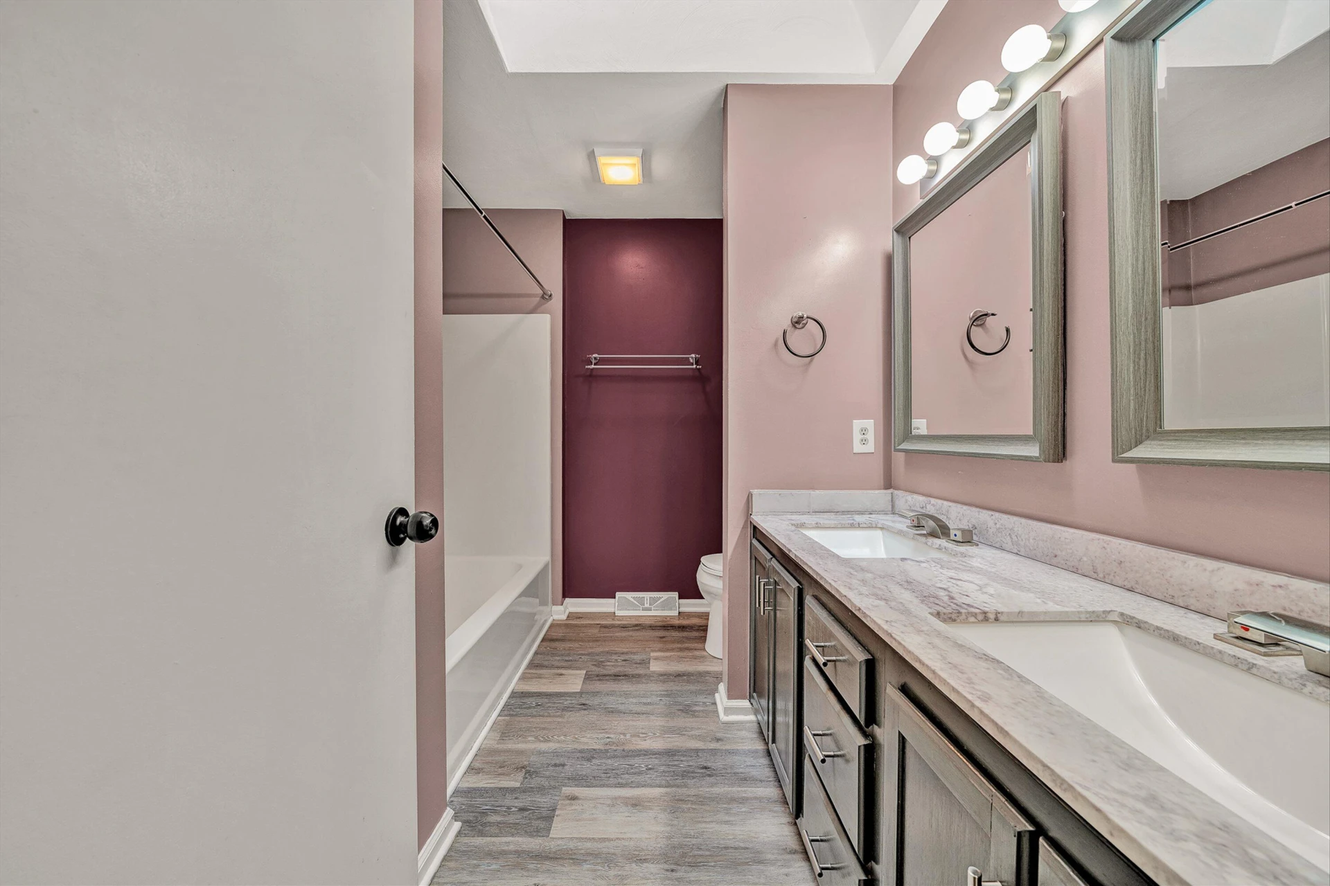 7218 Red Cedar CIR - Photo 20
