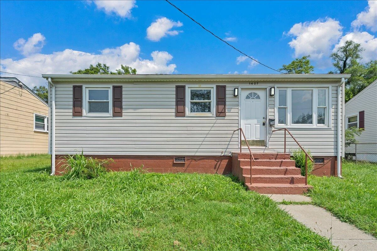 1427 Gilmer AVE NW