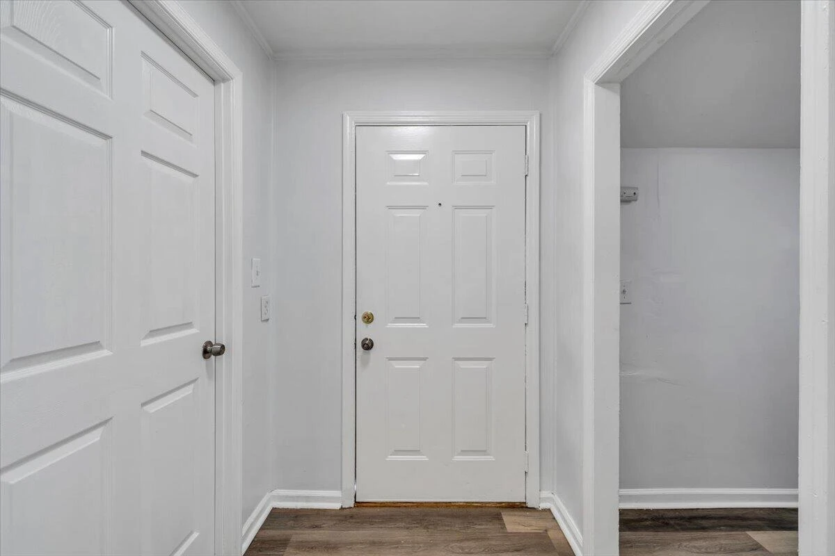 1427 Gilmer AVE NW - Photo 12
