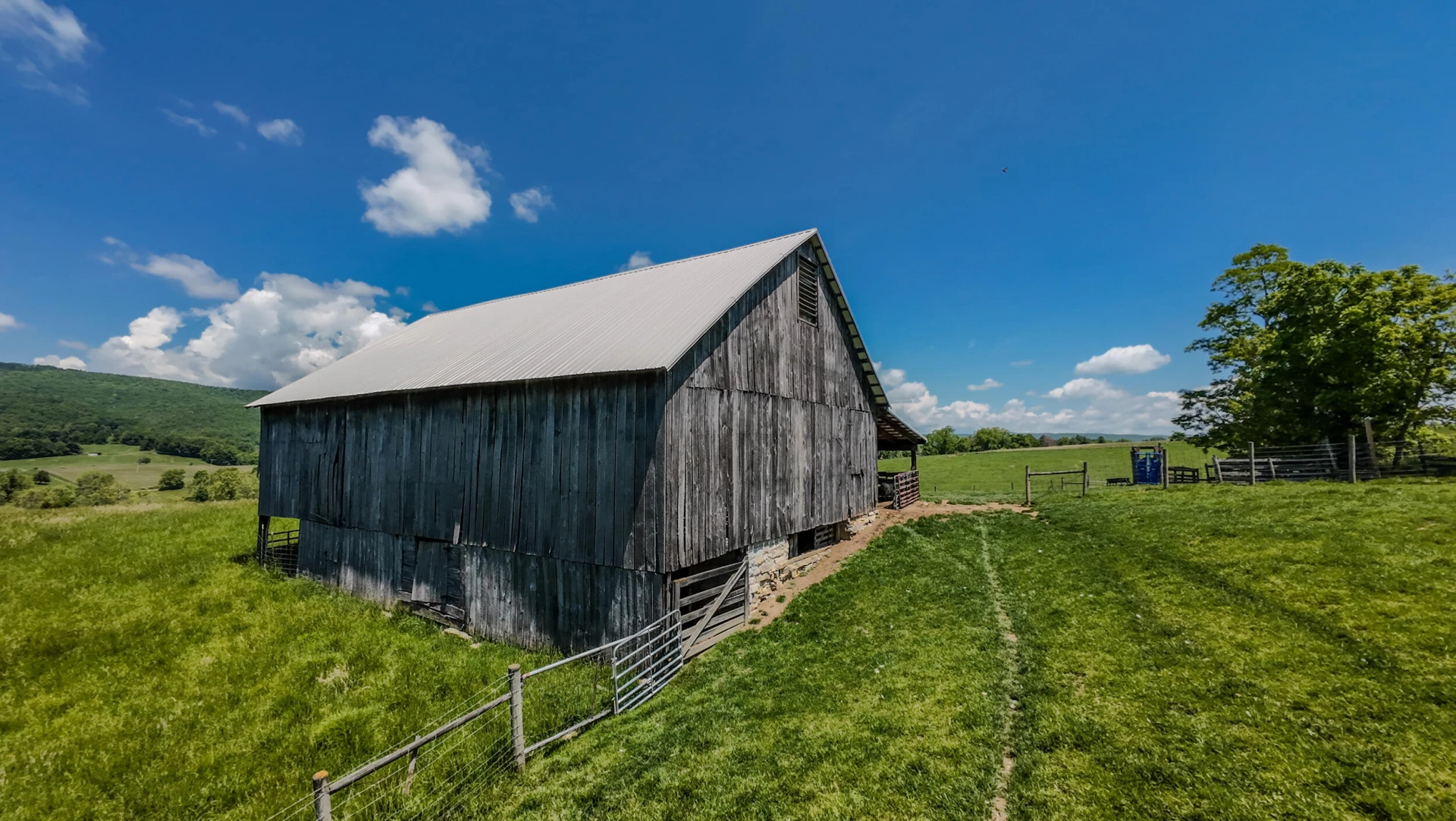 1801 Toms Creek RD - Photo 18