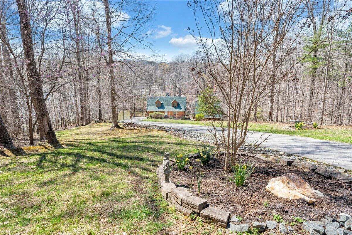 239 Blackwater Landing DR - Photo 68