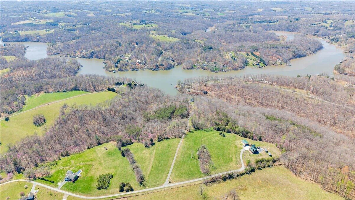 239 Blackwater Landing DR - Photo 76
