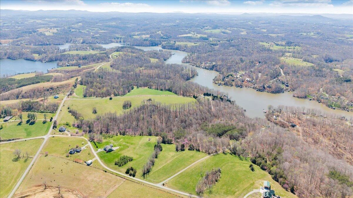 239 Blackwater Landing DR - Photo 81