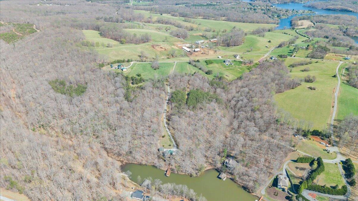 239 Blackwater Landing DR - Photo 93