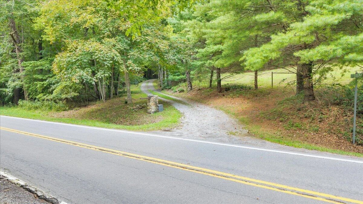 000 N Paint Bank RD - Photo 22
