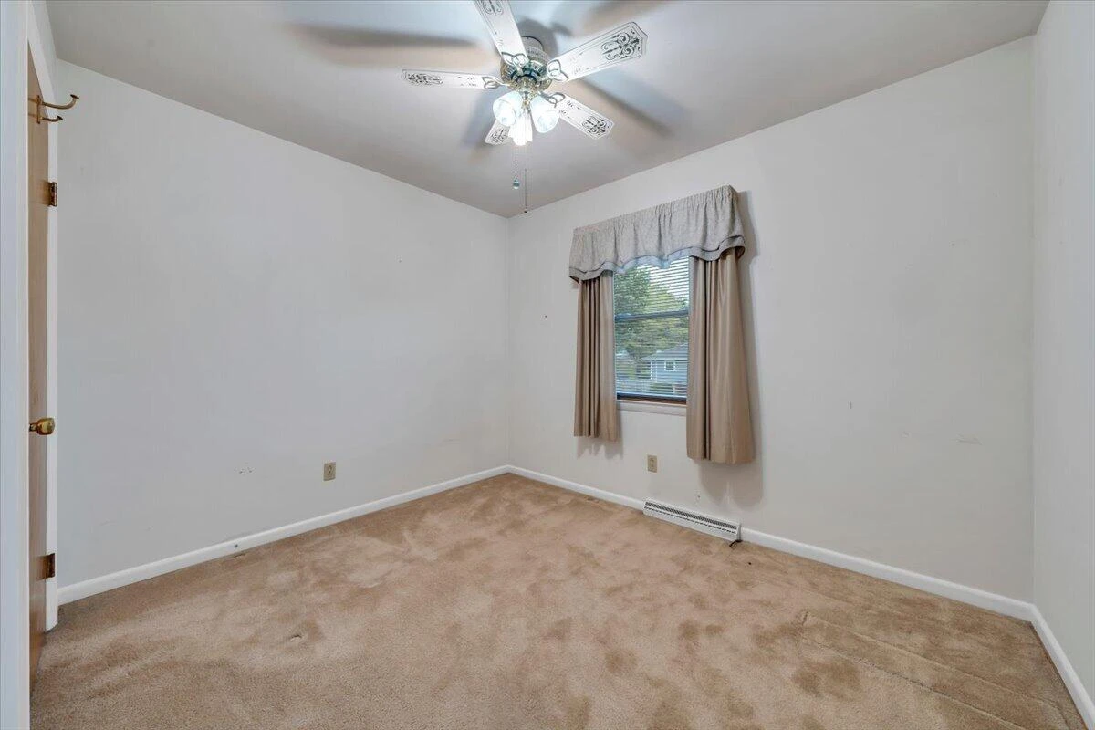 3917 Delavan ST - Photo 18