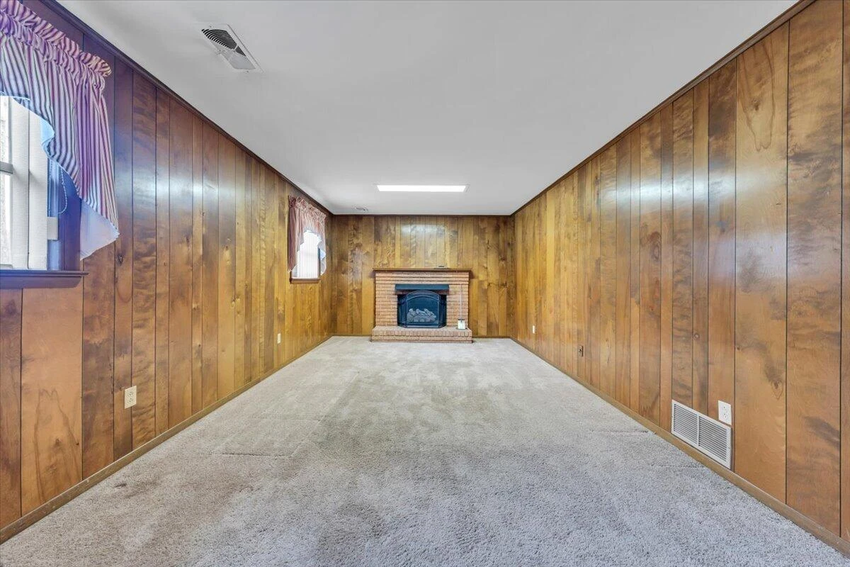 3917 Delavan ST - Photo 19
