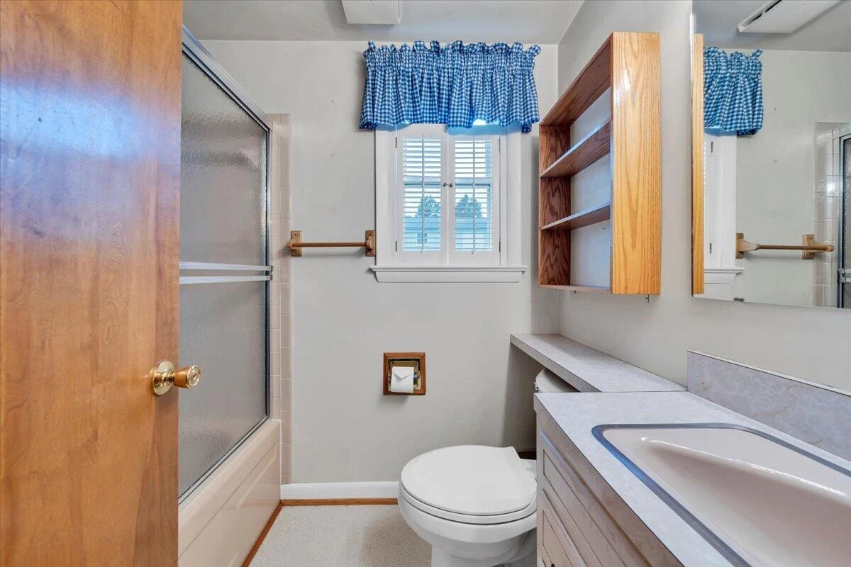 3917 Delavan ST - Photo 22