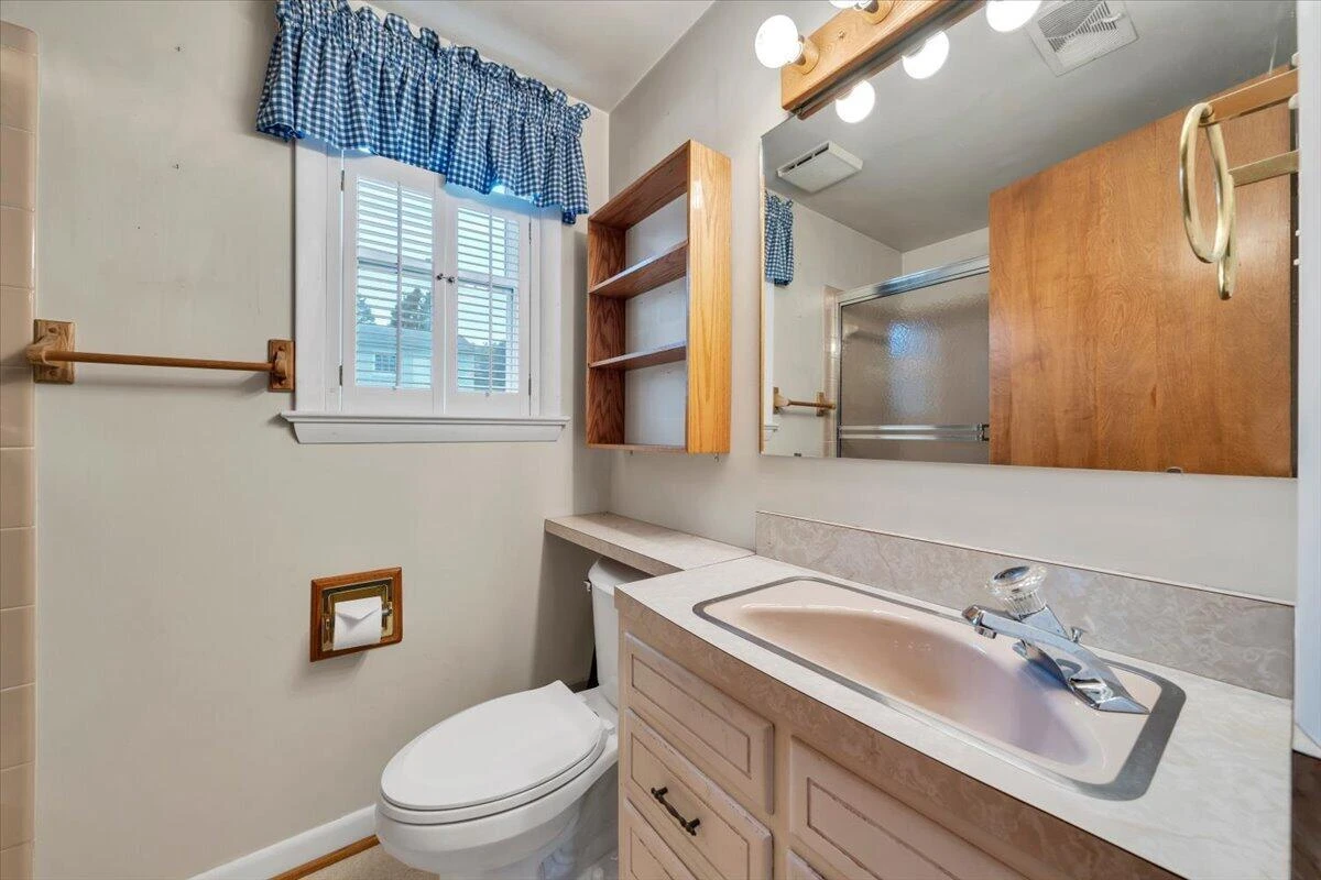 3917 Delavan ST - Photo 23