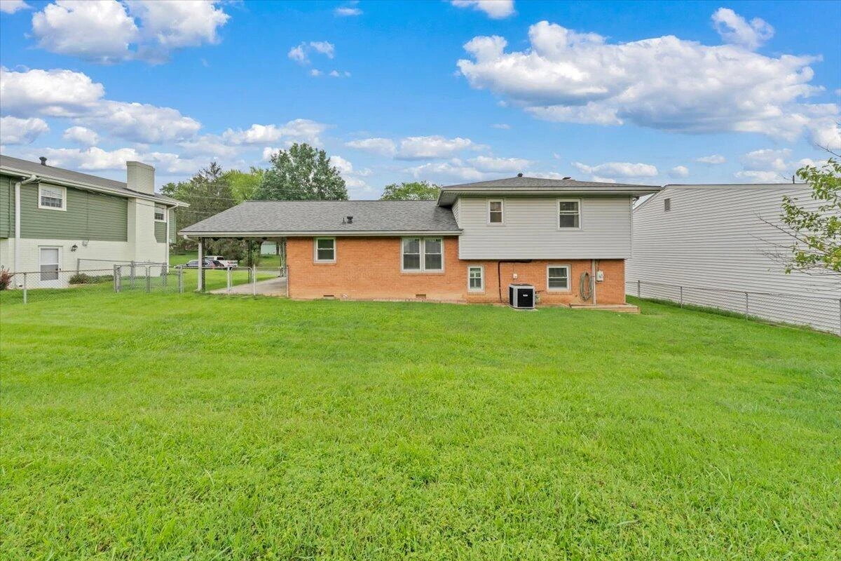 3917 Delavan ST - Photo 31