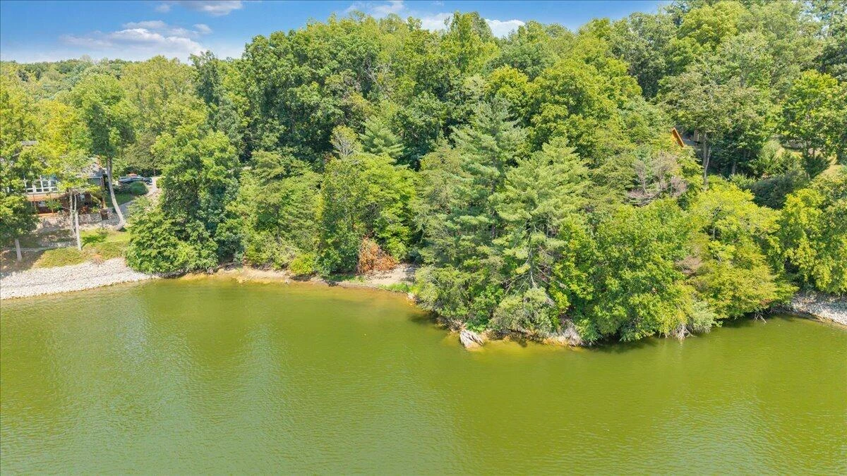 6325 Horseshoe Bend RD - Photo 5