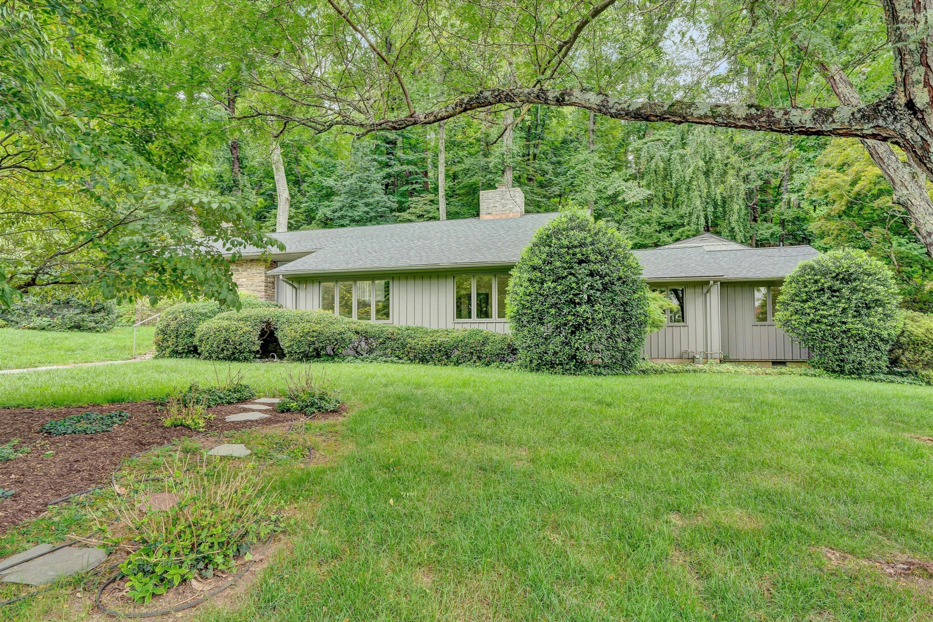 3203 Peakwood DR SW - Photo 3
