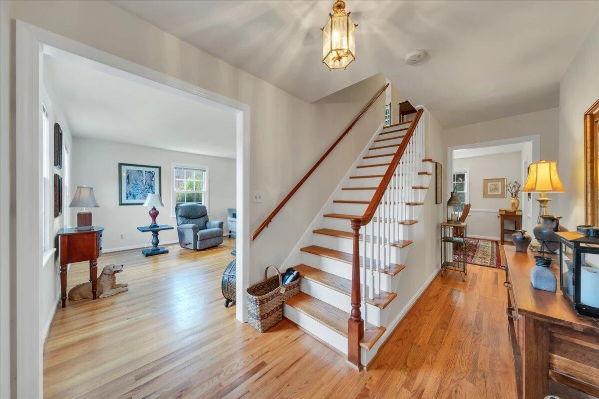 2637 Willowlawn ST - Photo 5