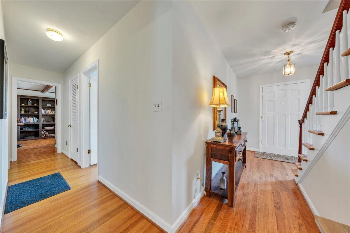 2637 Willowlawn ST - Photo 18