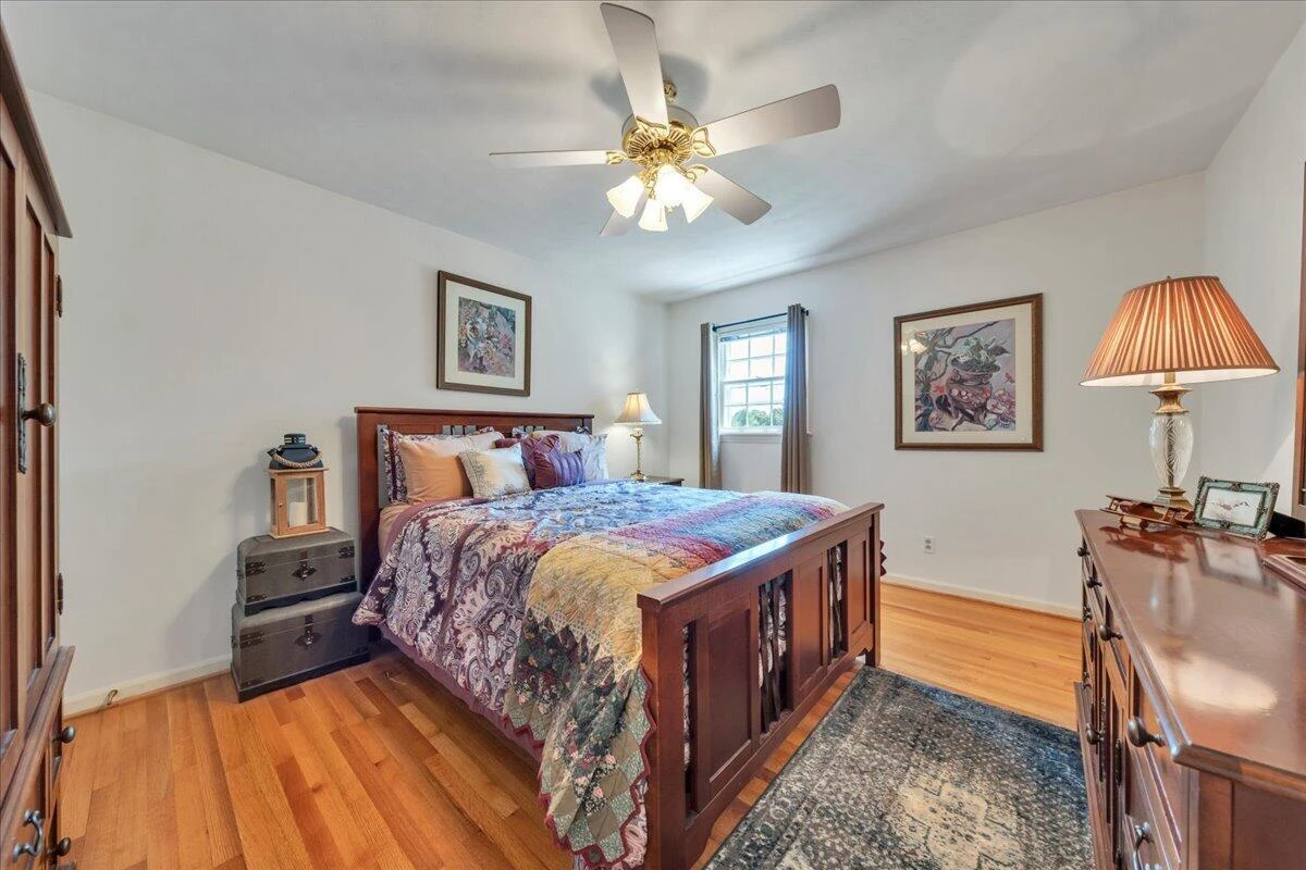2637 Willowlawn ST - Photo 25