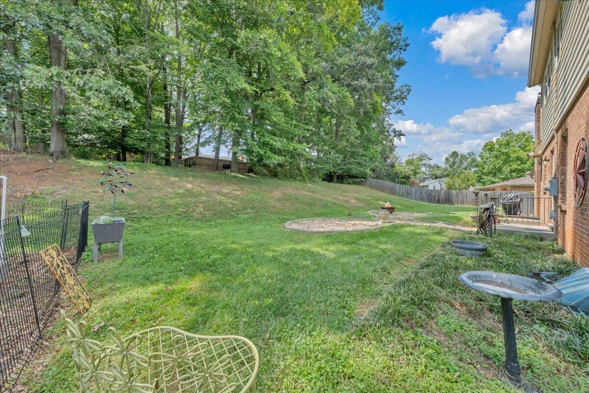 2637 Willowlawn ST - Photo 39