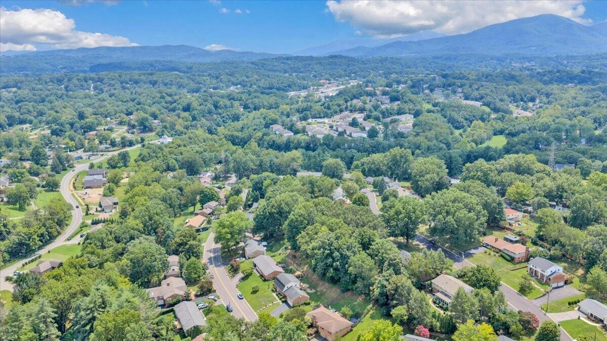 2637 Willowlawn ST - Photo 50