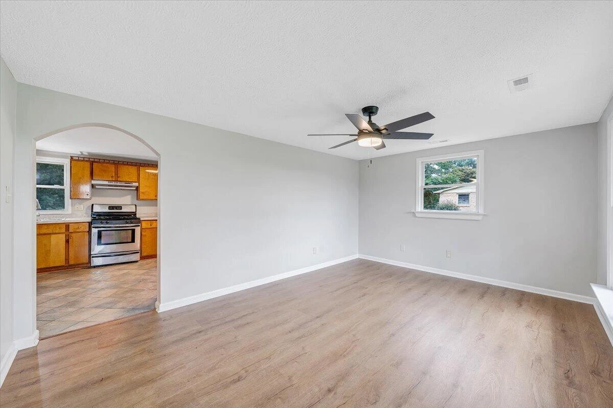 433 Kent RD - Photo 7