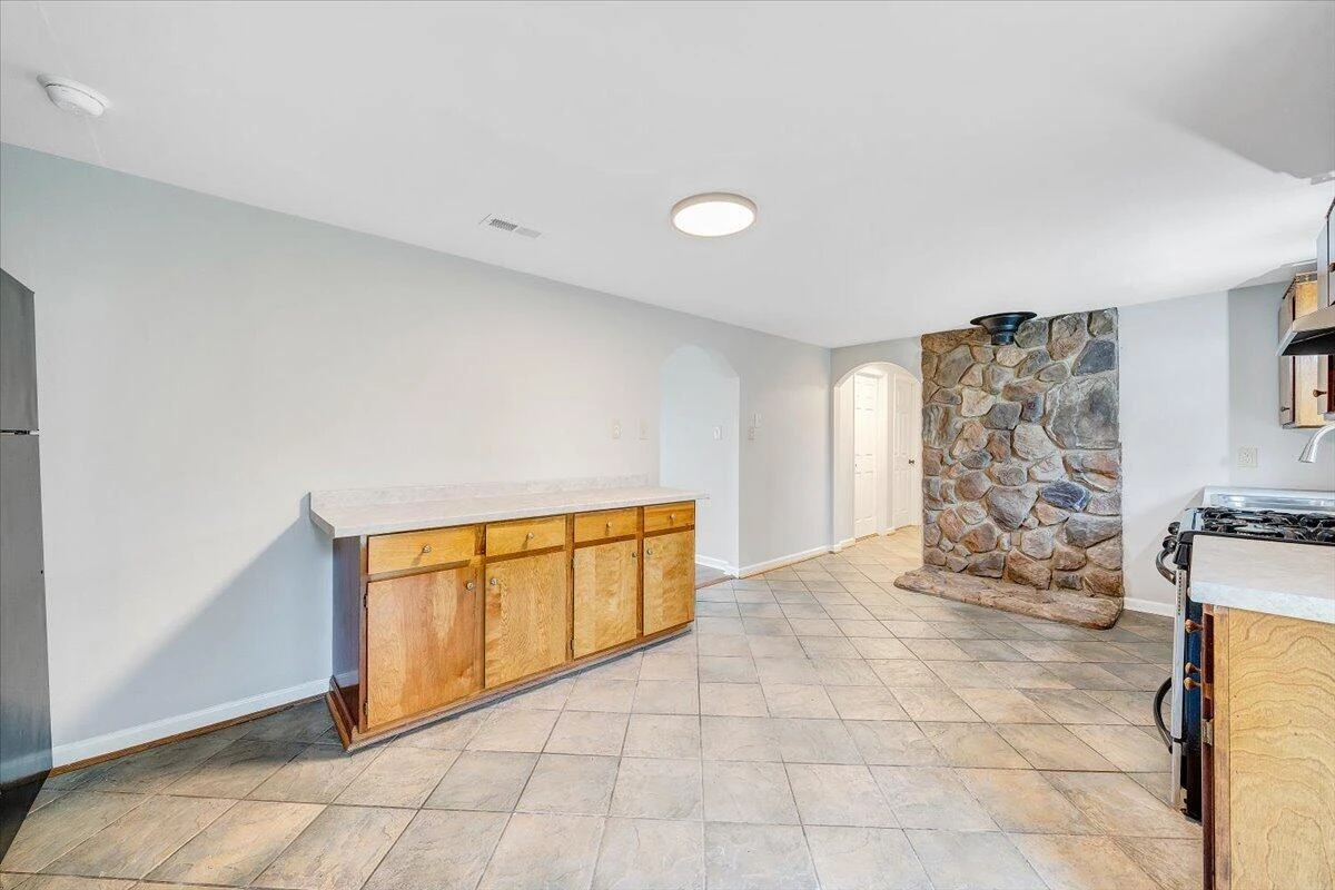 433 Kent RD - Photo 13