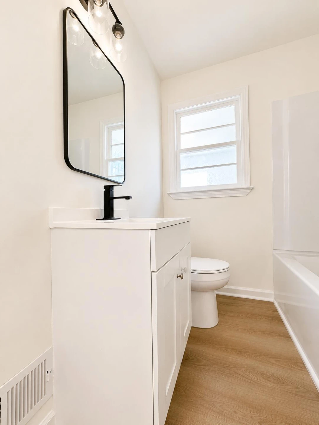 300 E Riverside DR - Photo 19