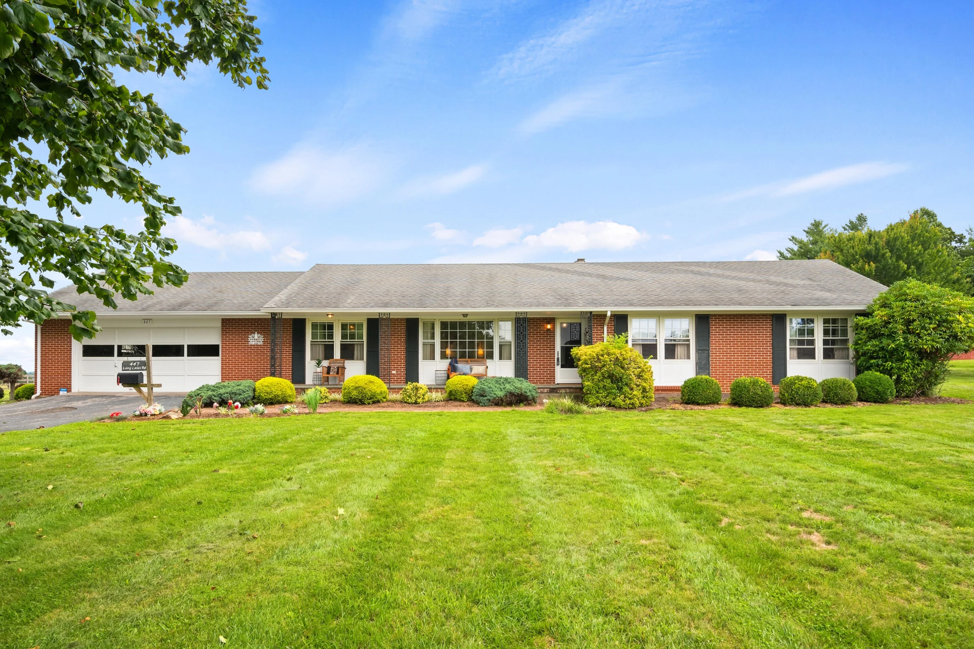 447 Long Level RD SW
