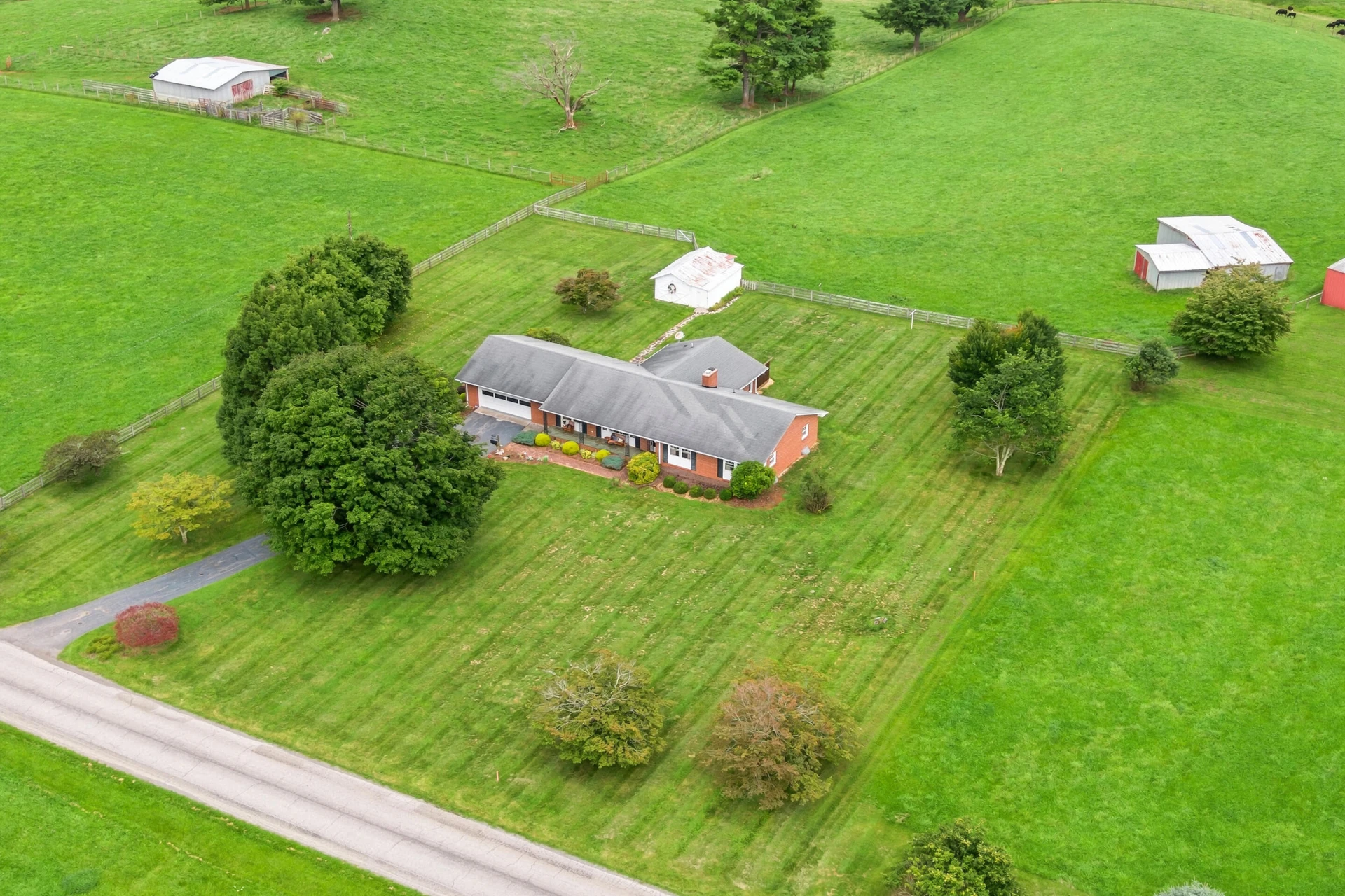 447 Long Level RD SW - Photo 79