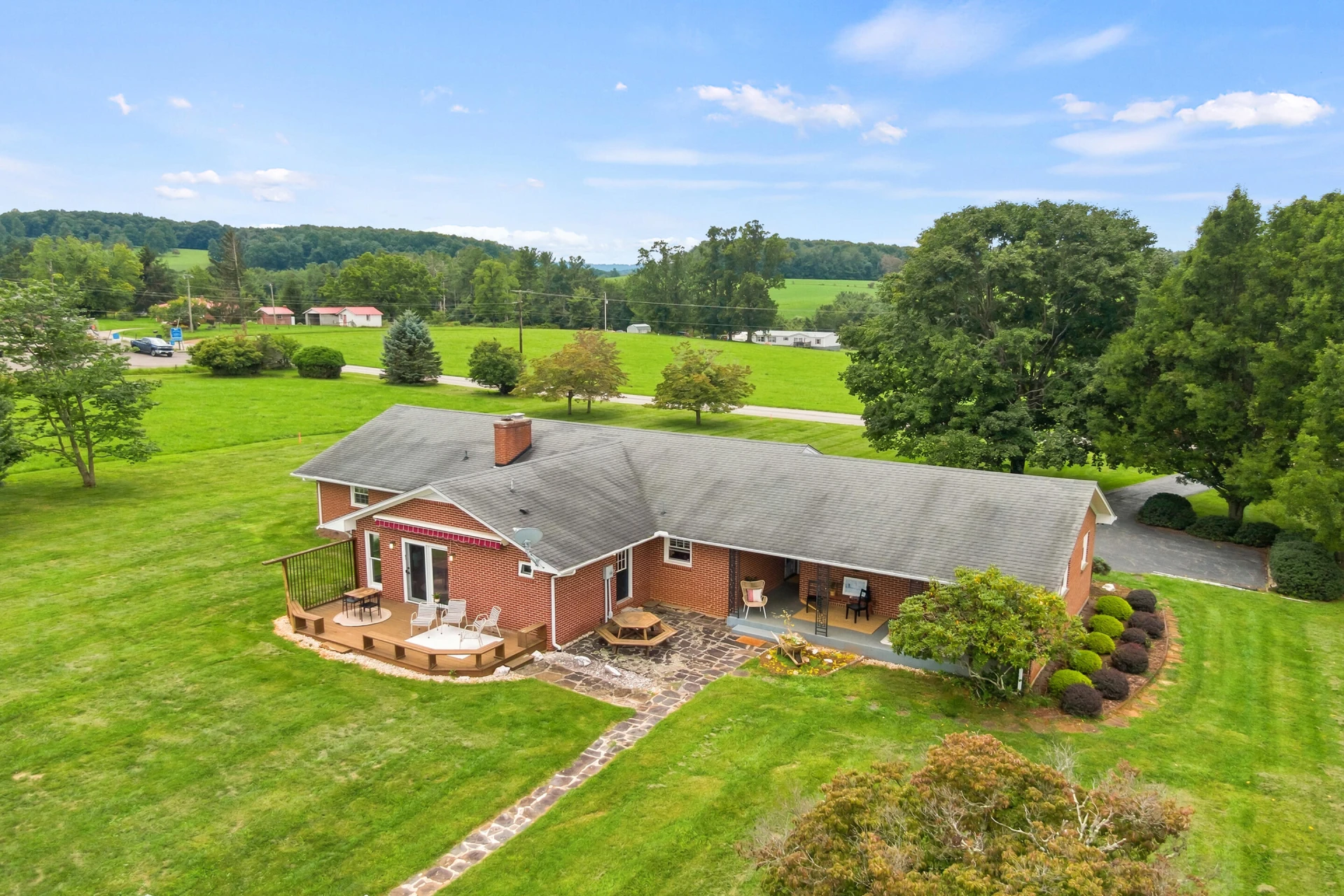 447 Long Level RD SW - Photo 83