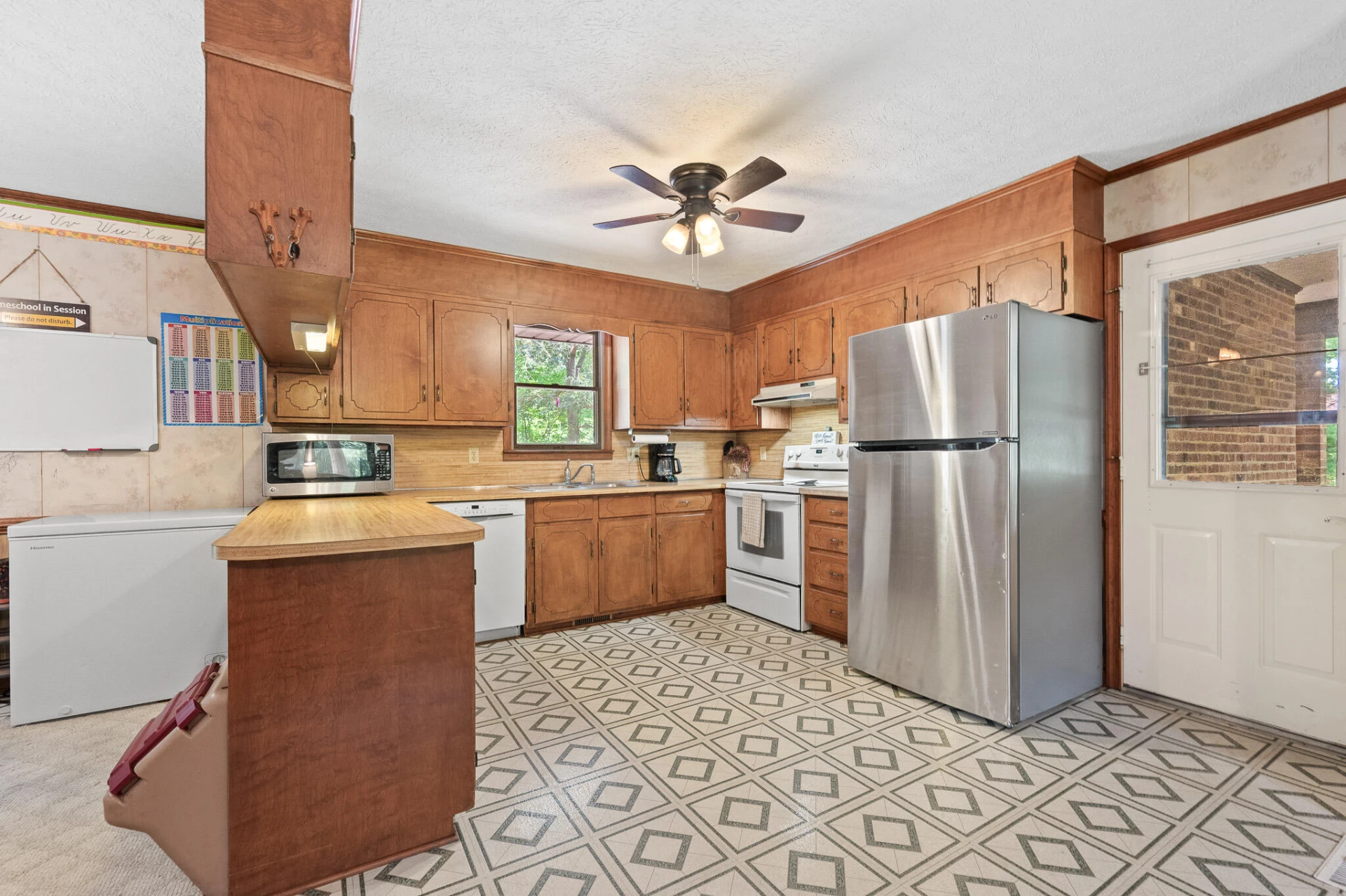 214 Leatherwood PL - Photo 10