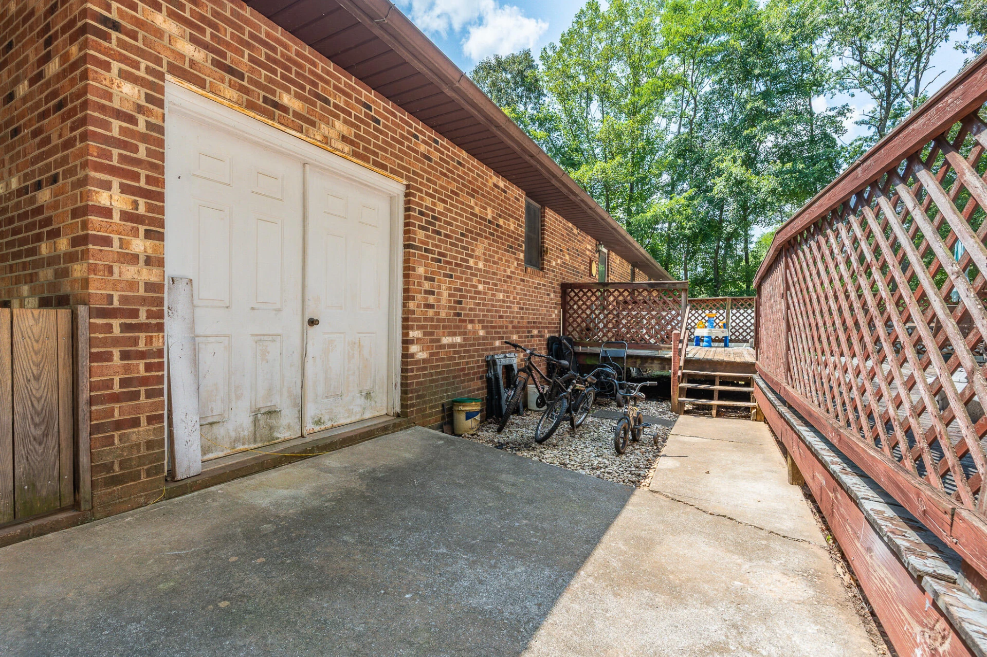 214 Leatherwood PL - Photo 37