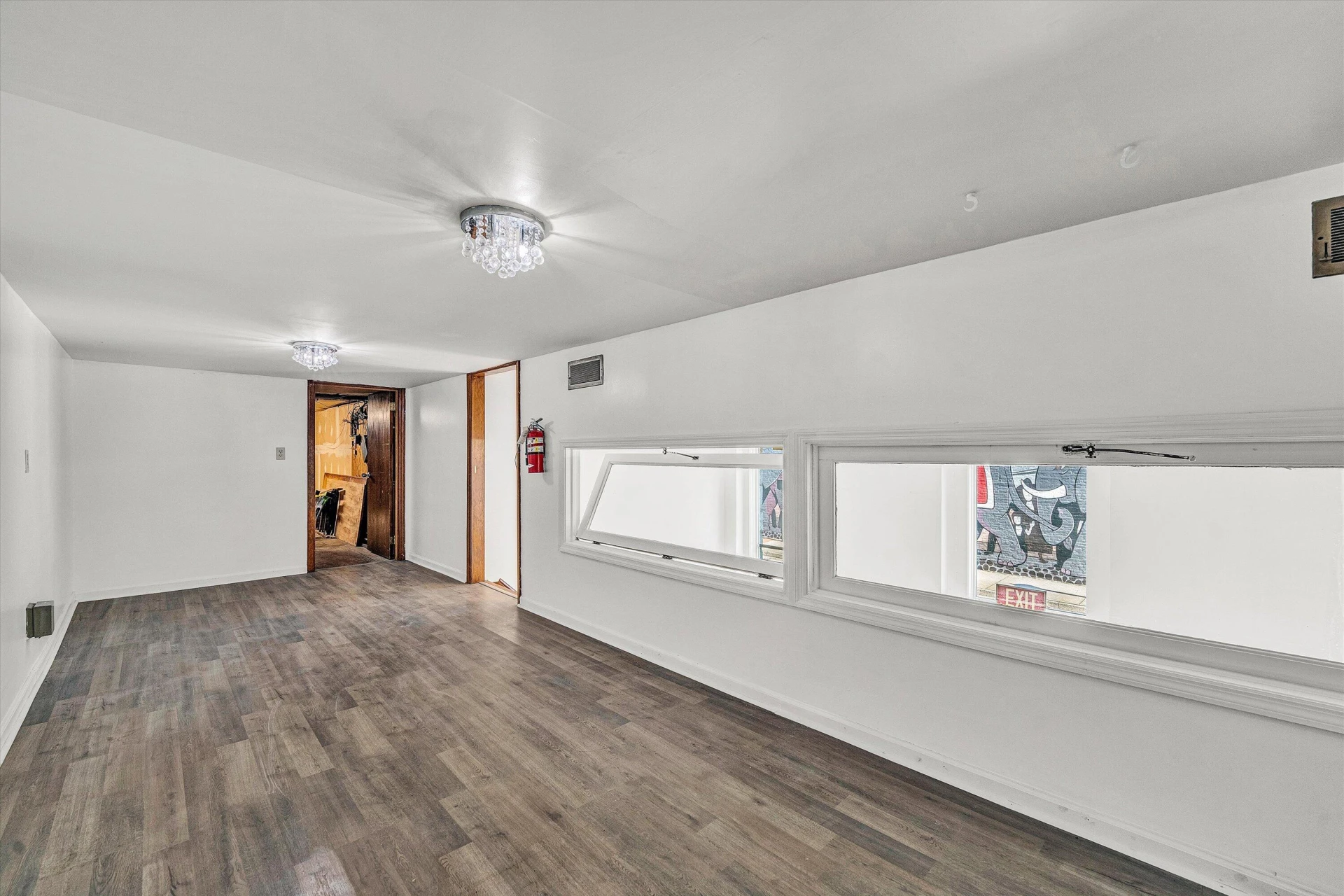 20 E MAIN ST - Photo 9