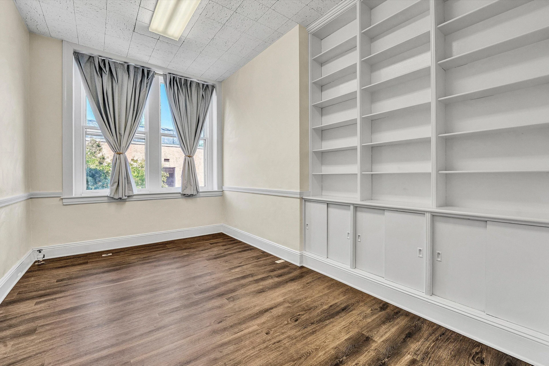 20 E MAIN ST - Photo 37