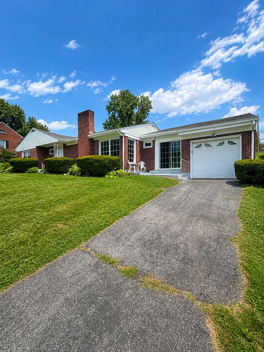 449 E Madison ST - Photo 3