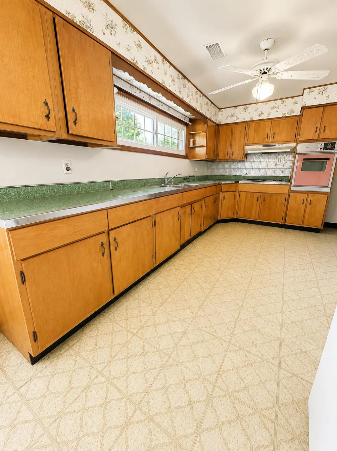 449 E Madison ST - Photo 18