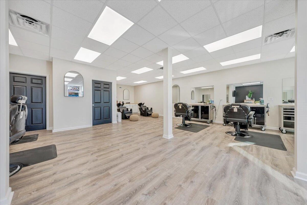 1408 Williamson RD NE - Photo 3
