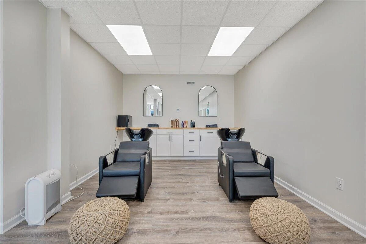 1408 Williamson RD NE - Photo 6